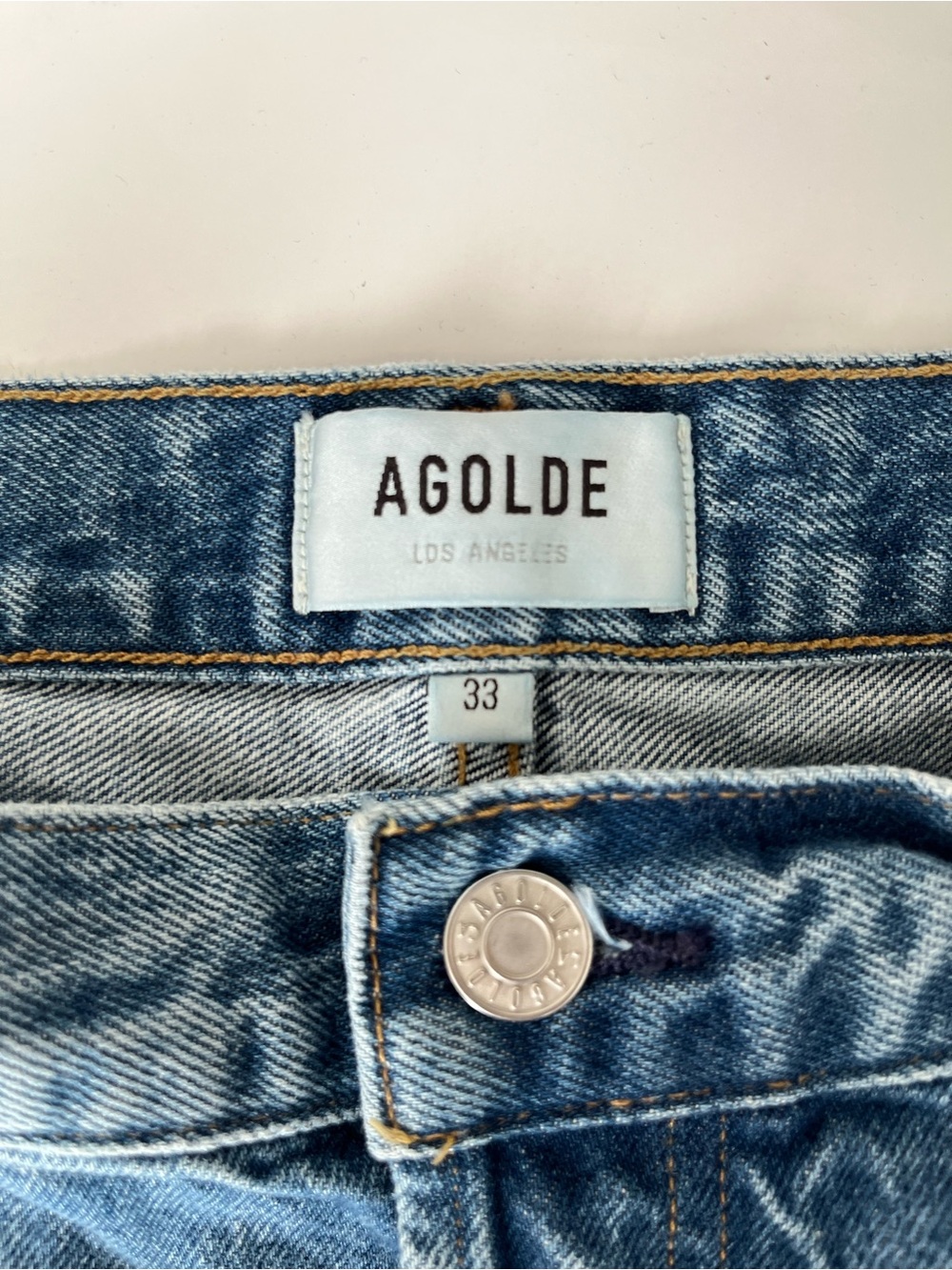 AGOLDE Parker Long Denim Button Fly Shorts Occurrence Wash Size 33 - Picture 6 of 6
